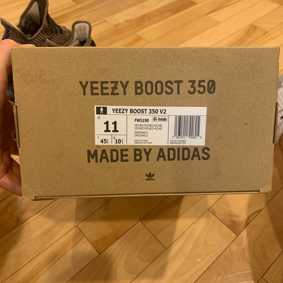Yeezy Yecheil Non-reflective - Picture 10 of 12
